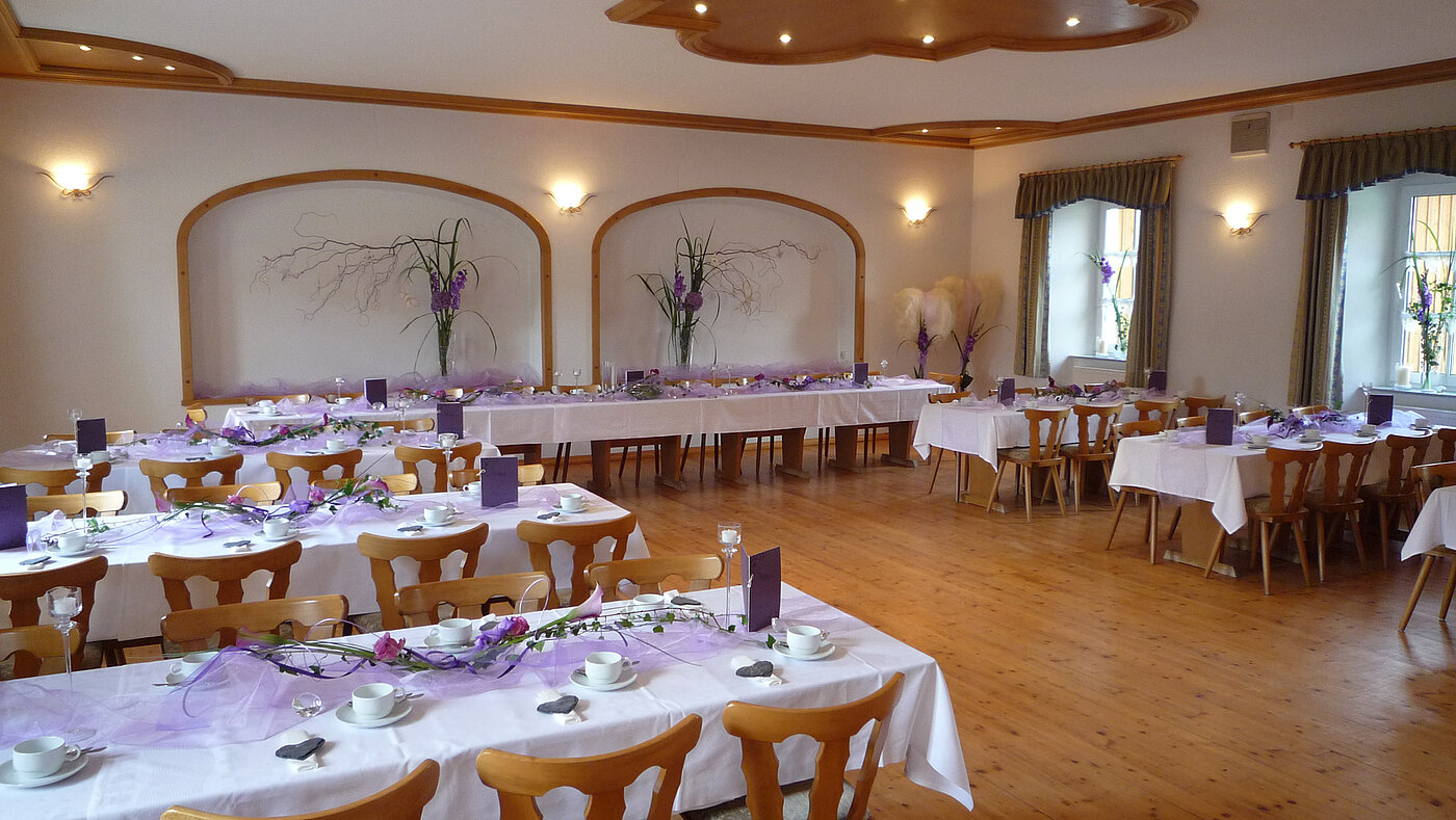 Saal für Hochzeiten im Zum "Kouh-Lenzen"